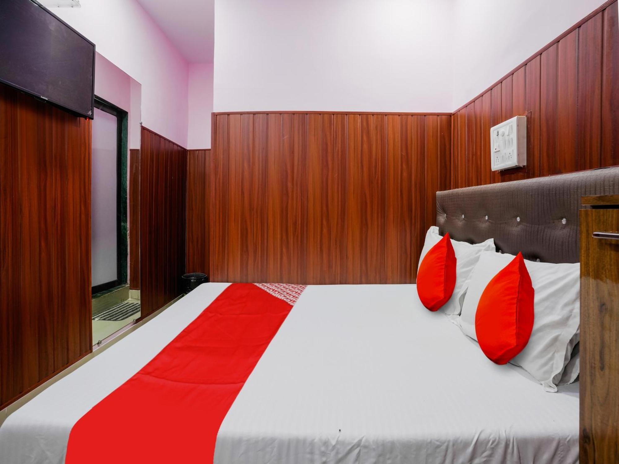 Hotel O Spotlight Тхане Экстерьер фото