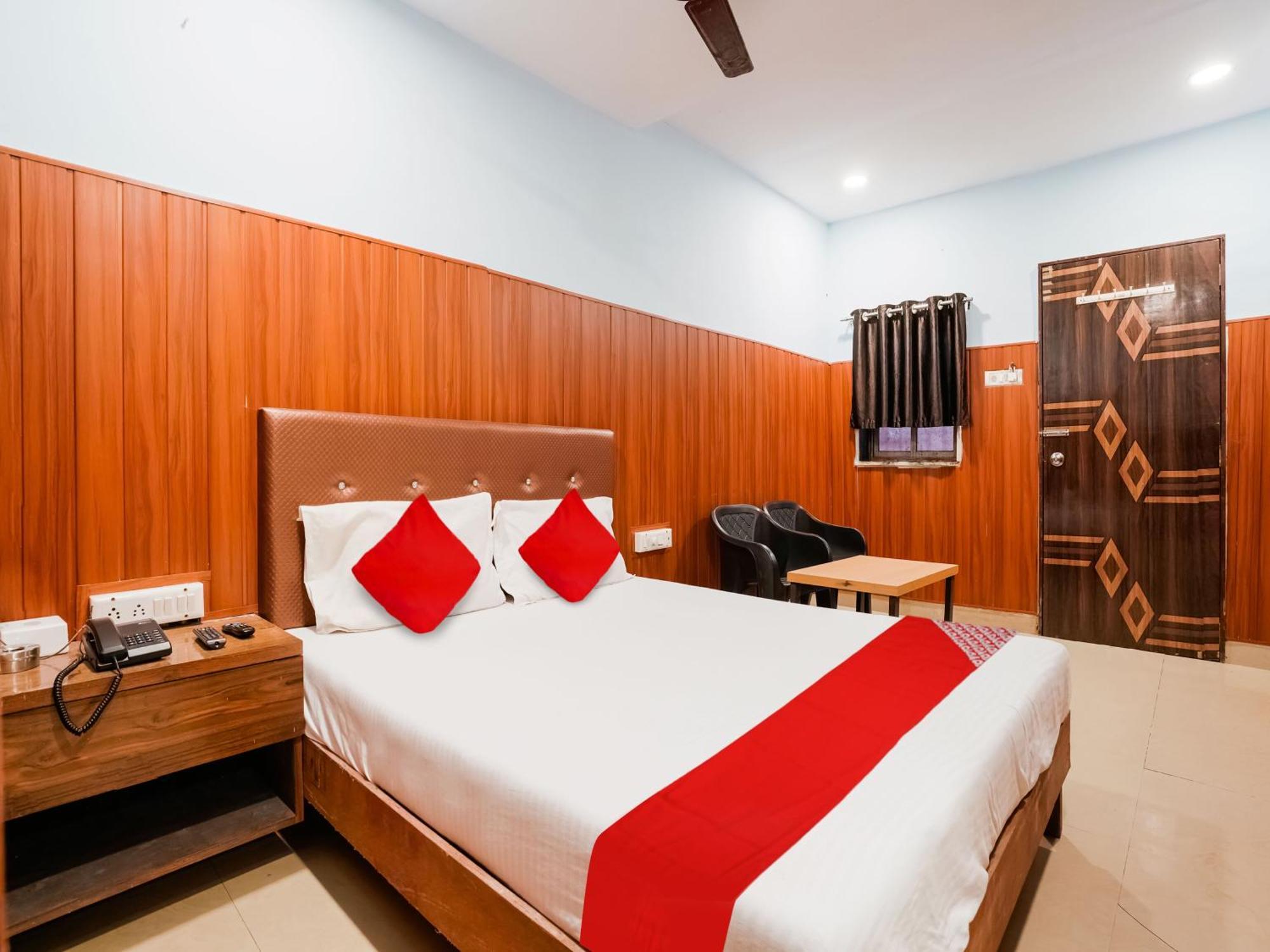 Hotel O Spotlight Тхане Экстерьер фото